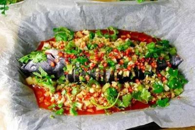 蒜香紙包魚91视频安全网站哪裏好？蒜香紙包魚的做法